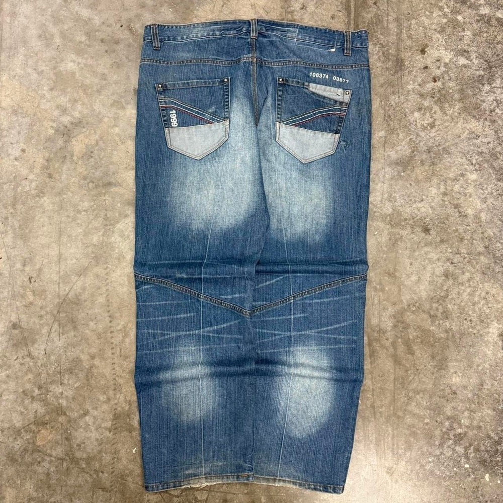 Y2K Rocawear Medium Wash Distressed‎ Baggy Skater Jeans 44x32
